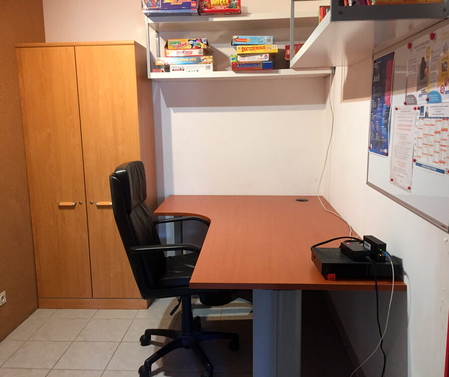 Villa Saladelles Bureau-2